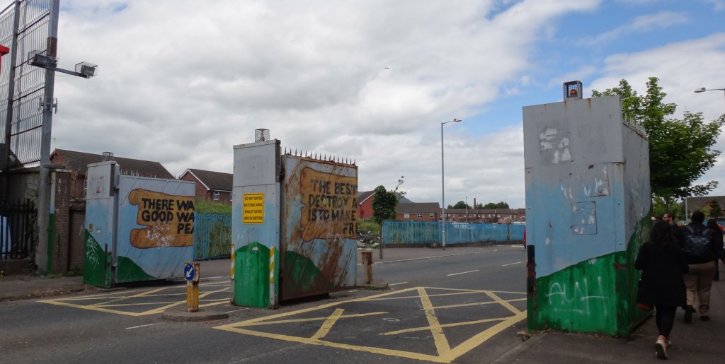 Gate to enter the Unionist interface area